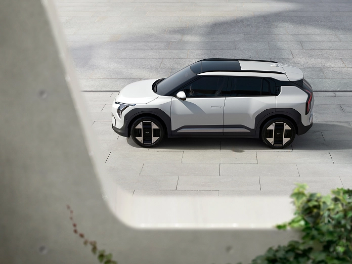 Side view image of the Kia EV3, winner of the 2024 TopGear.com Crossover of the Year