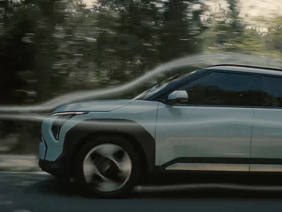 Driving image of the Kia EV3, winner of the 2025 World Car of the Year