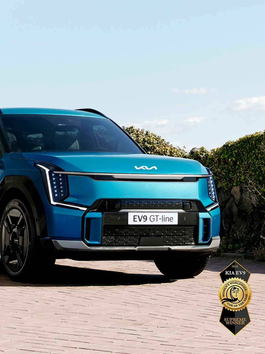 Image highlighting the front design of the Kia EV9 GT-line