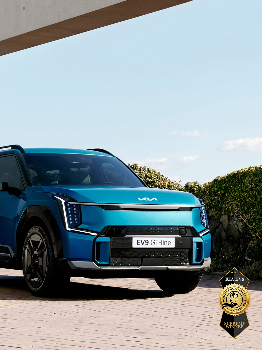 Image highlighting the front design of the Kia EV9 GT-line