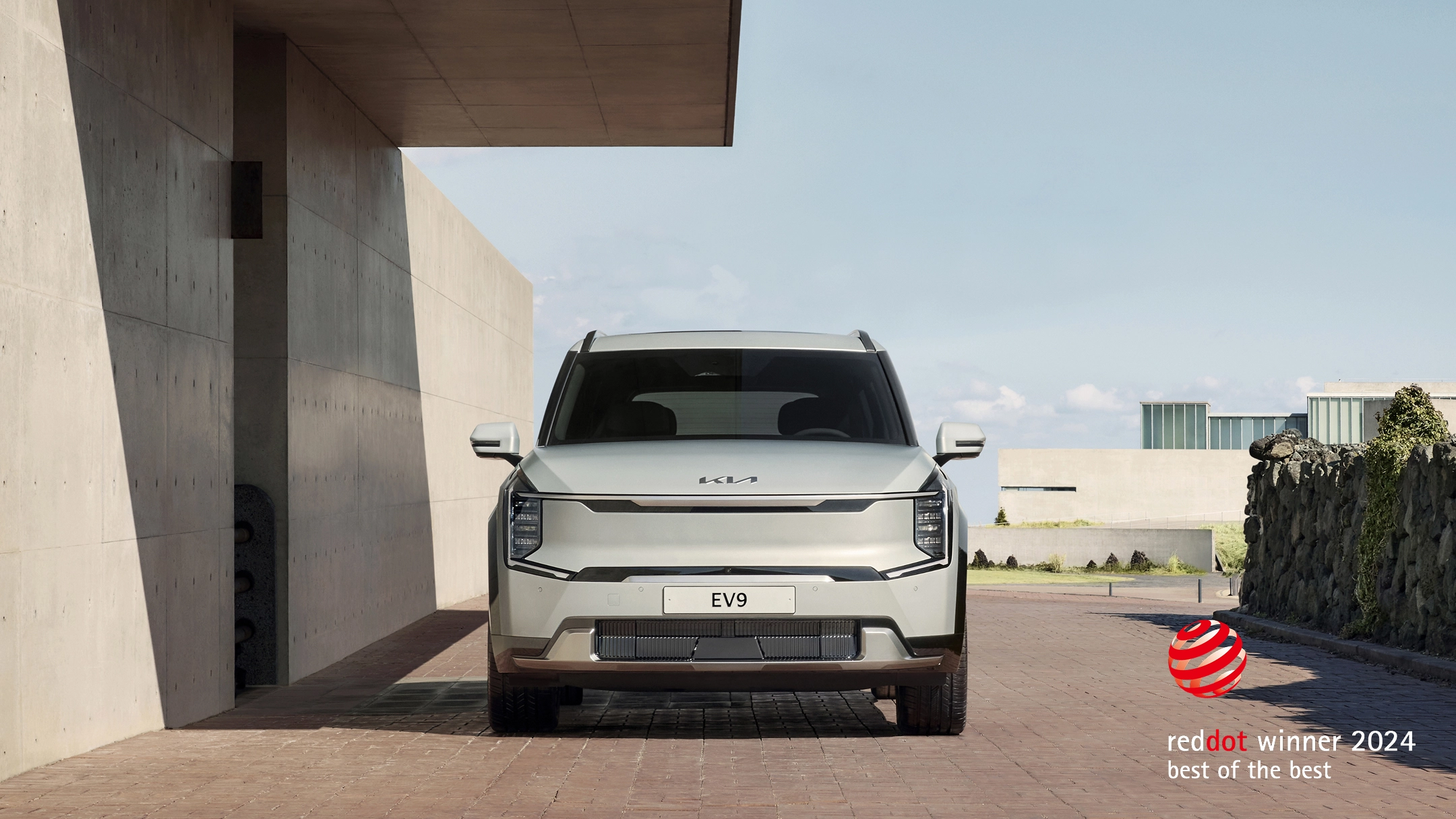 Front view image of the Kia EV9, winner of the 2024 Red Dot Award Best of the Best
