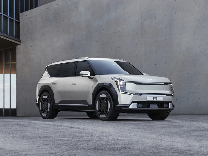 Exterior image of the Kia EV9, winner of the 2024 Red Dot Award Best of the Best