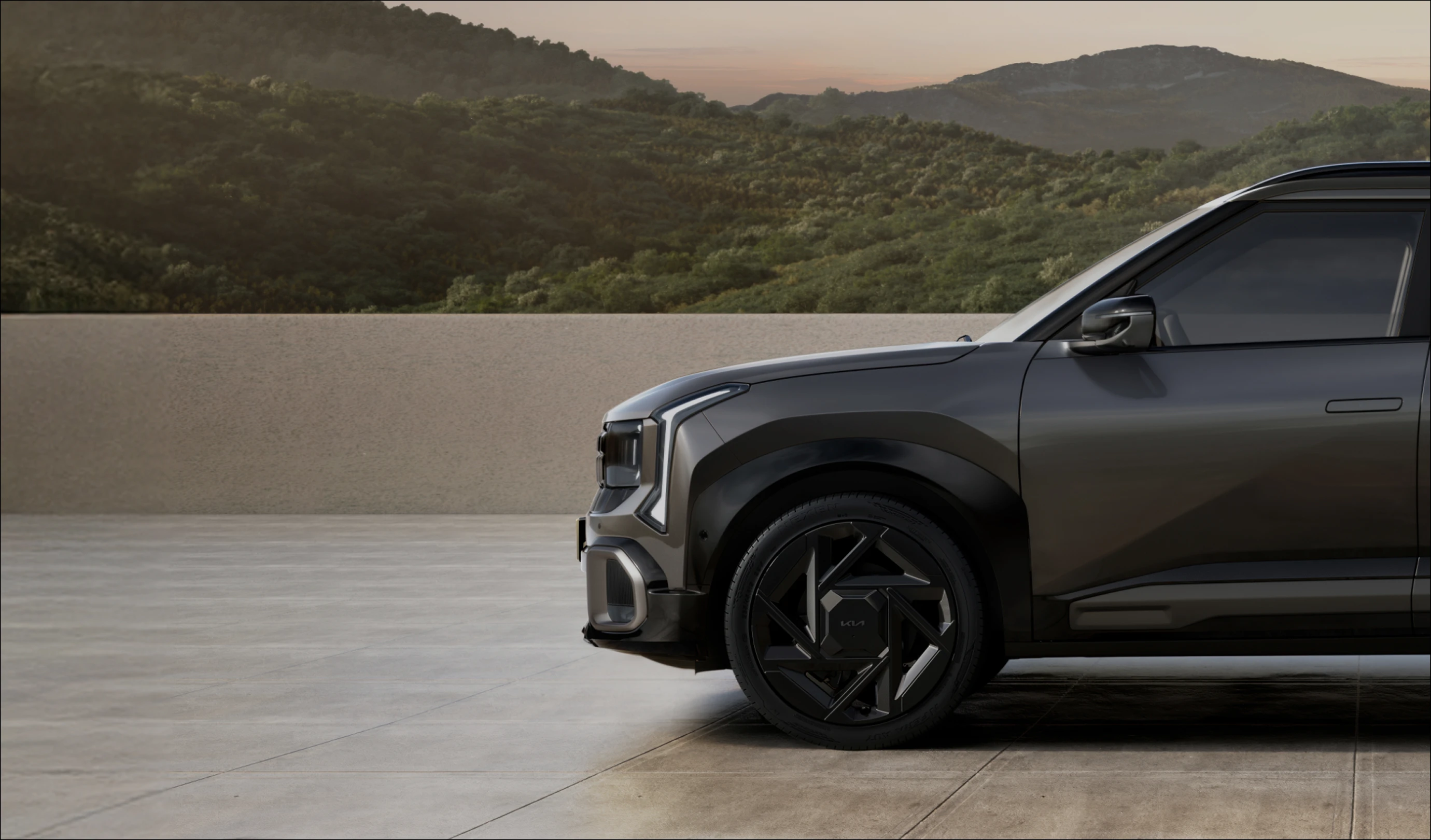 셀토스의 라이트와 휠 디자인을 강조한 측면